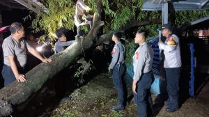 Ratusan Rumah Rusak, Tiga Desa di Indramayu Diterjang Puting Beliung