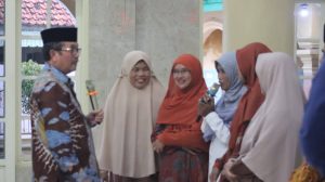 Safari Ramadan di Masjid Nurul Huda Desa Bojong Wetan, Bupati Imron Ajak Masyarakat Tingkatkan Iman dan Taqwa