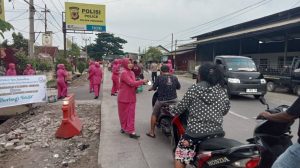Polsek Pabuaran Berbagi Berkah Ramadan