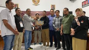 Berkas Calon Perseorangan Dikembalikan oleh KPU Kota Cirebon