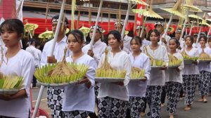 Puncak Seren Taun 22 Rayagung 1957 Saka Sunda di Cigugur Meriah