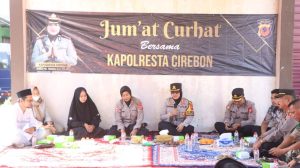 Kapolresta Cirebon Gelar Jumat Curhat di Pasar Sandang Tegalgubug