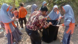 Peringati Hari Sungai, Cirebon Internasional Islamic Center Gelar Susur Sungai