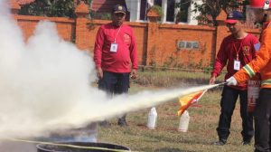 Disdamkarmat Gelar Kompetisi Ketangkasan Penanggulangan Kebakaran
