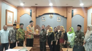 Pansus IV DPRD Kabupaten Cirebon Belajar Regulasi Bantuan Hukum Bagi Masyarakat Miskin di Bali