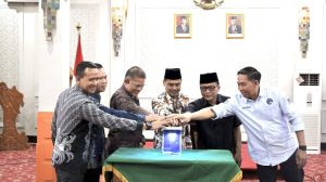 Komisi Informasi dan DKIS Kota Cirebon Luncurkan E-Monev