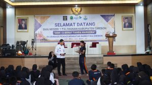 Ratusan Siswa SMAN 1 Palimanan Kunjungi Lapas Narkotika
