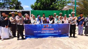 Kapolres Turun Langsung Pimpin Kegiatan Baksos di Ponpes Al Muttaqien Manis Lor