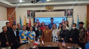Mahasiswa Luar Negeri Ikuti Cirebon Culture Camp Program 2024 di UGJ