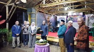 Saung Karahayuan Diresmikan Anggota DPR RI dan Wakil Bupati Terpilih