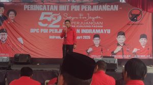 Beri Dukungan Megawati, Kader Banteng Indramayu Cap Jempol Darah