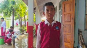 Hari Pertama Masuk Sekolah, SDN 1 Jambak Indramayu Kebanjiran, Padahal Tak Hujan
