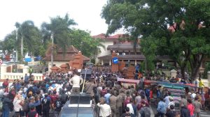 1.300 Tenaga Honorer Pemkab Cirebon Tuntut Kejelasan Tenaga Kerja Paruh Waktu