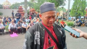Mengabdi 24 Tahun, Guru SMPN 1 Gunung Jati Ini Hanya Terima Gaji 1,2 Juta