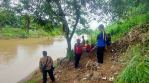Diduga Usai Perang Sarung, Seorang Remaja Hanyut di Sungai Cisanggung