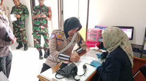 Hari Kartini, Para Srikandi Bhayangkara Polres Kuningan Lakukan Aksi Donor Darah