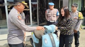 Polsek Arjawinangun Berhasil Ungkap Kasus Pencurian, Motor Milik Korban Dikembalikan Secara Gratis