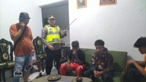 Acungkan Parang ke Warga, Gerombolan Bocah SMP di Indramayu Dibekuk Polisi