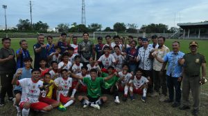 Lucky Hakim Buka Turnamen Sepak Bola Bupati Cup 2025