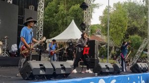 Band Kotak